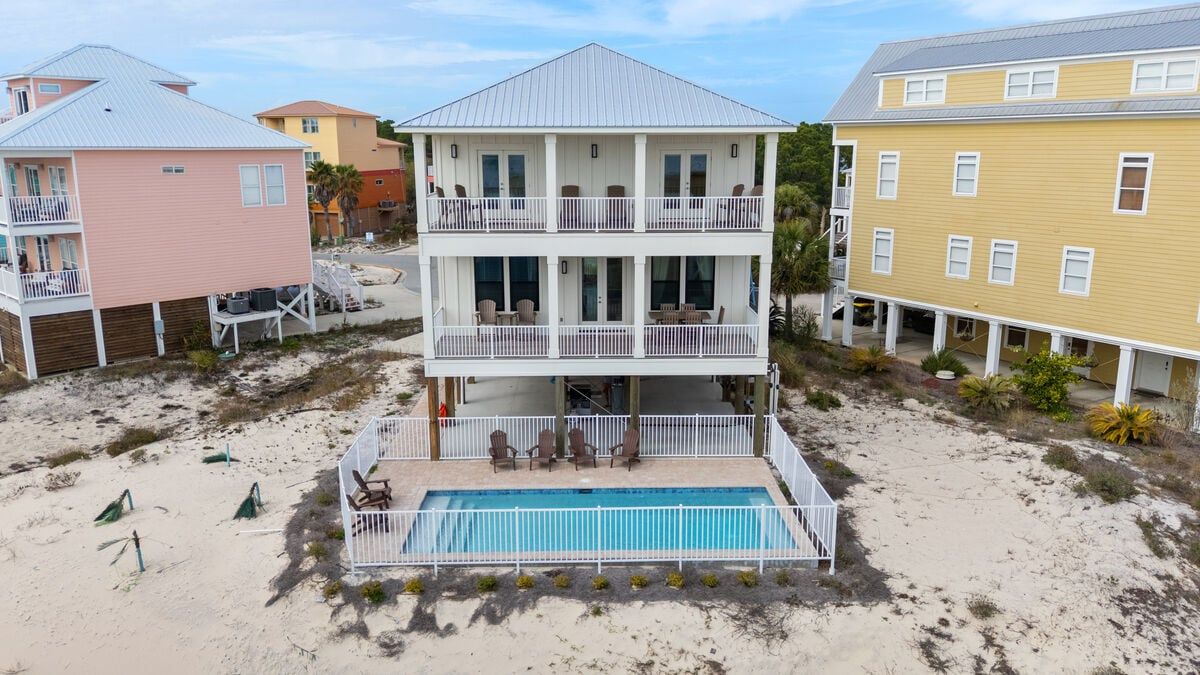 Gold Star Vacation Rentals-Sugar Farm-image-1